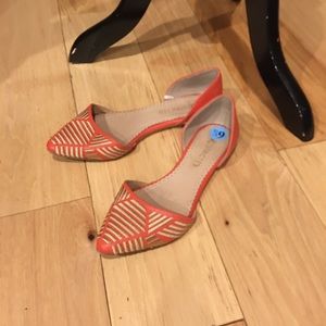 Restricted brand Women’s flats